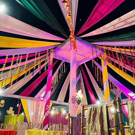 Nirmal Hotel And Resort Bareilly Extérieur photo