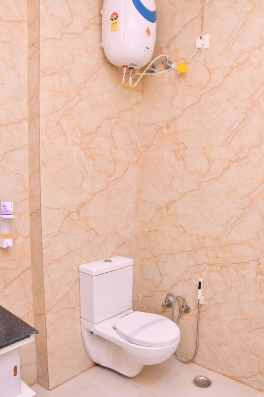 Nirmal Hotel And Resort Bareilly Extérieur photo