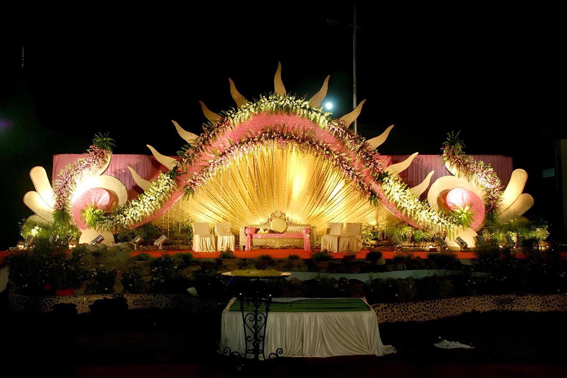Nirmal Hotel And Resort Bareilly Extérieur photo
